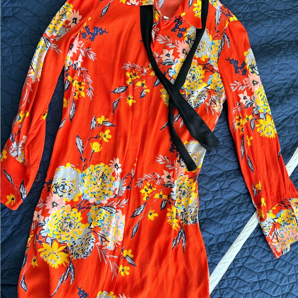 Zara Red Floral Button-Up Blouse - Picture 4 of 4